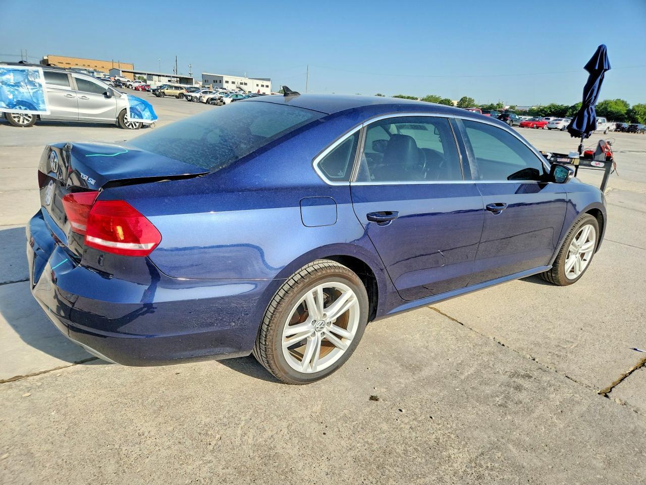 2014 Volkswagen Passat Se - Фото 3