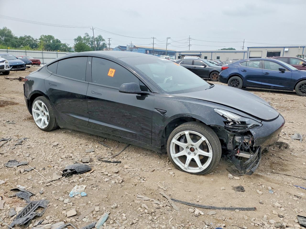 2022 Tesla Model 3 - Фото 4