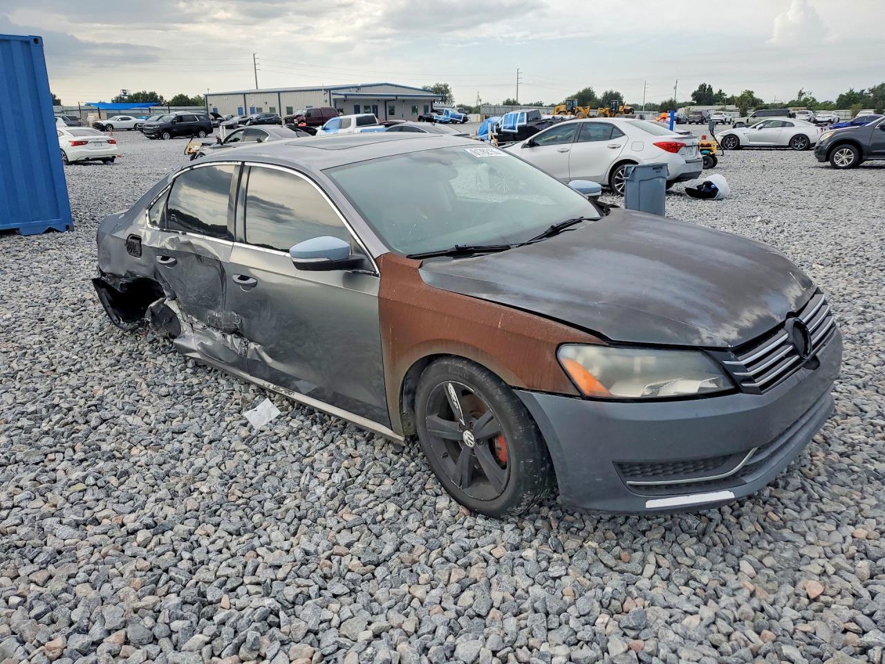 2012 Volkswagen Passat Se - Фото 4