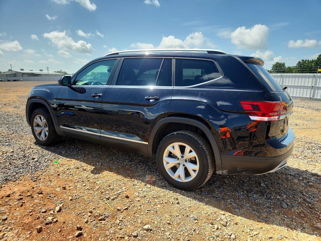 2018 Volkswagen Atlas Se - Фото 2