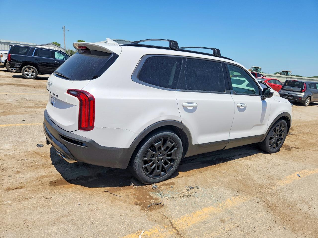 2022 Kia Telluride Ex - Image 3