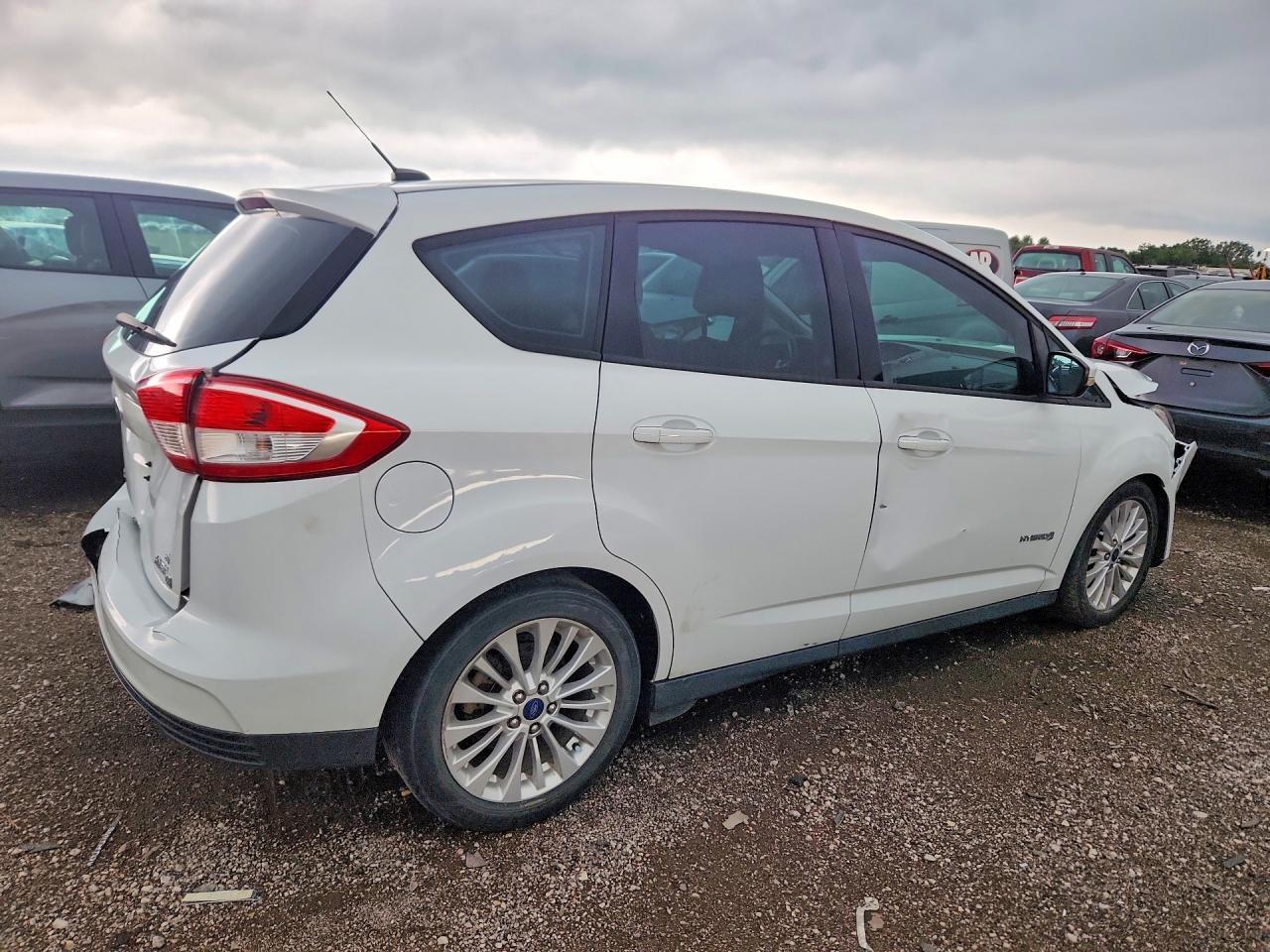 2017 Ford C-Max Se - Фото 3