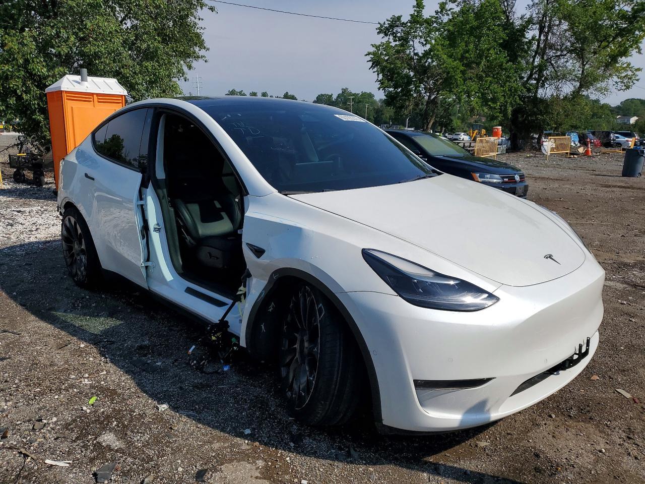 2021 Tesla Model Y - Image 4