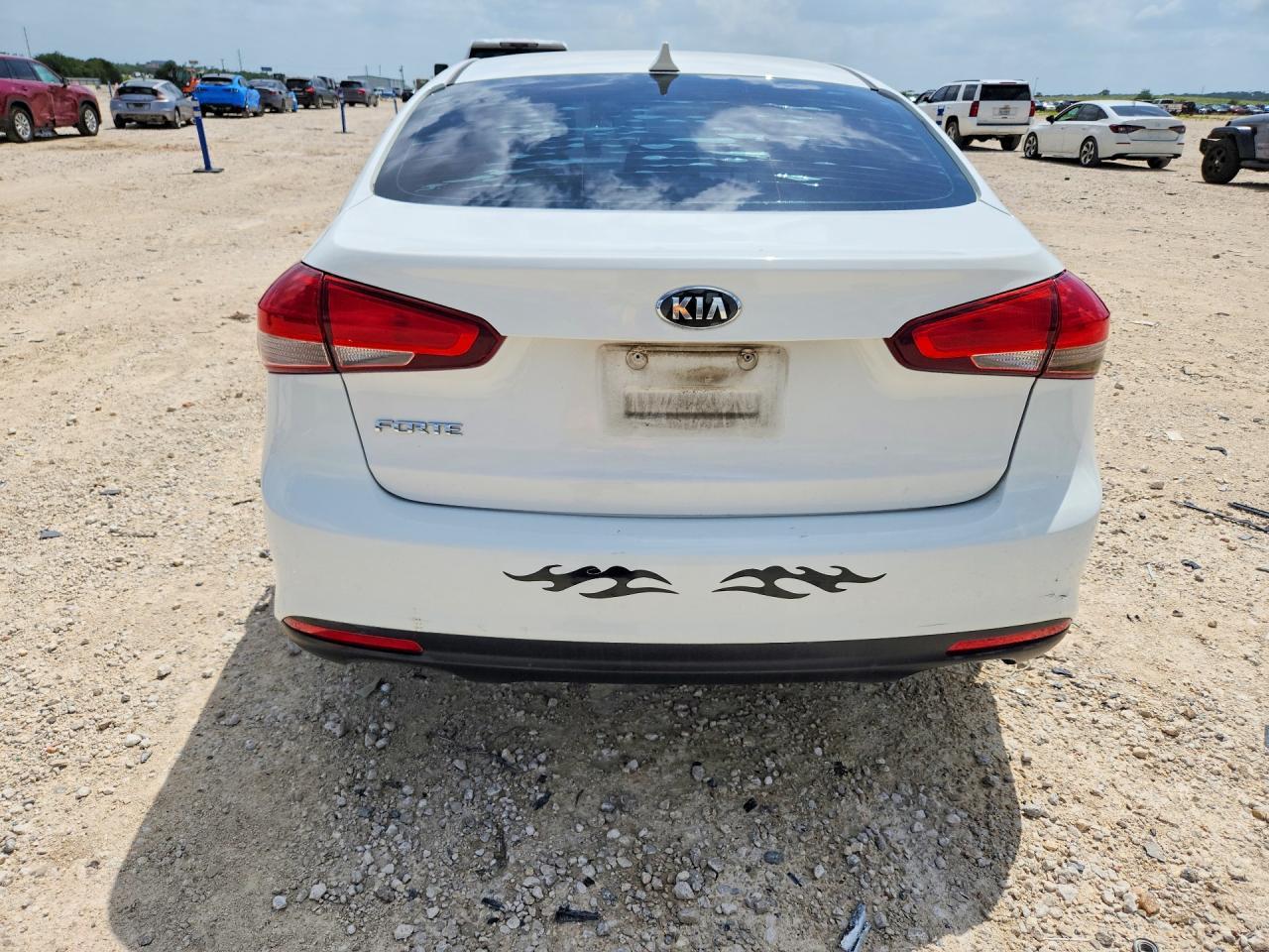 2017 Kia Forte Lx - Фото 6