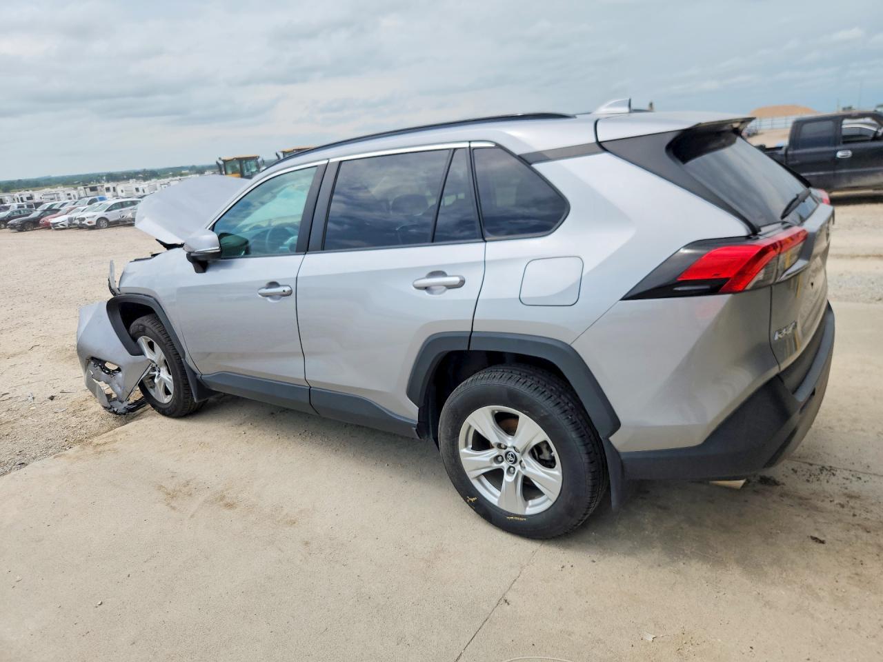 2019 Toyota Rav4 Xle - Фото 2