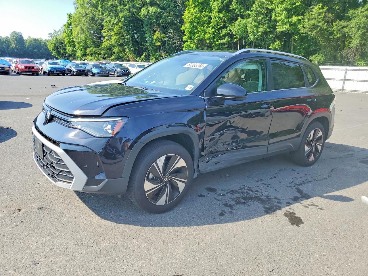 2025 Volkswagen Taos Se
