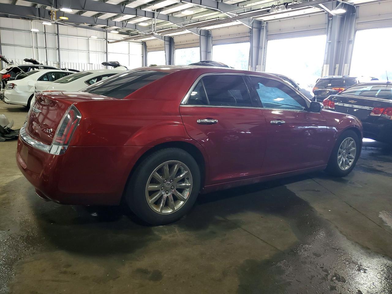 2014 Chrysler 300C - Фото 3