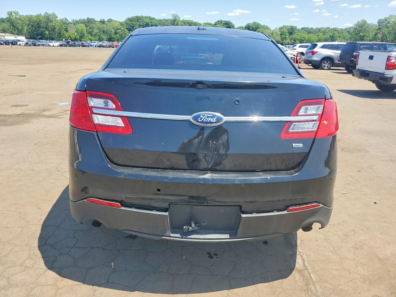 2015 Ford Taurus Limited Awd - Image 6