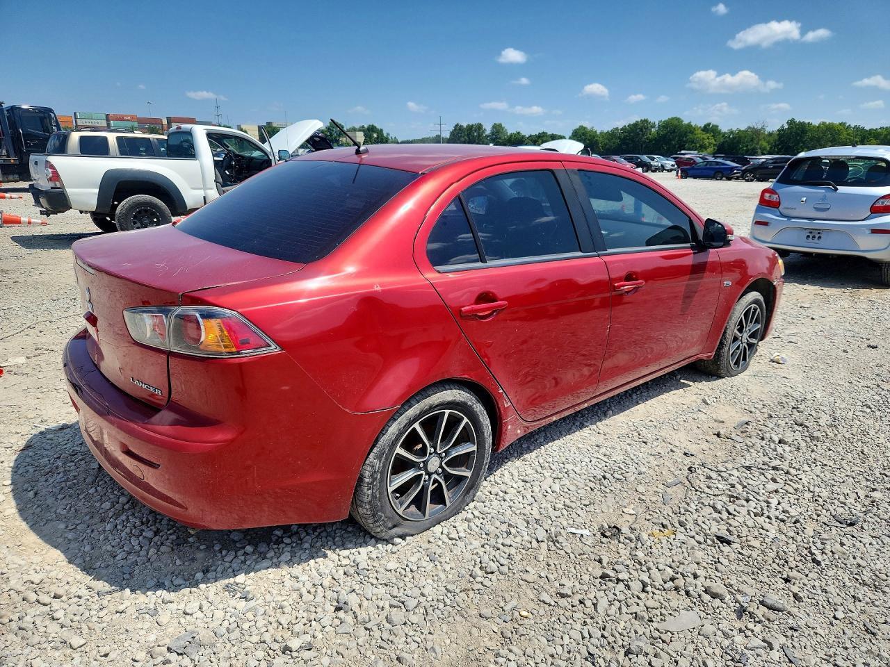 2017 Mitsubishi Lancer Es - Фото 3