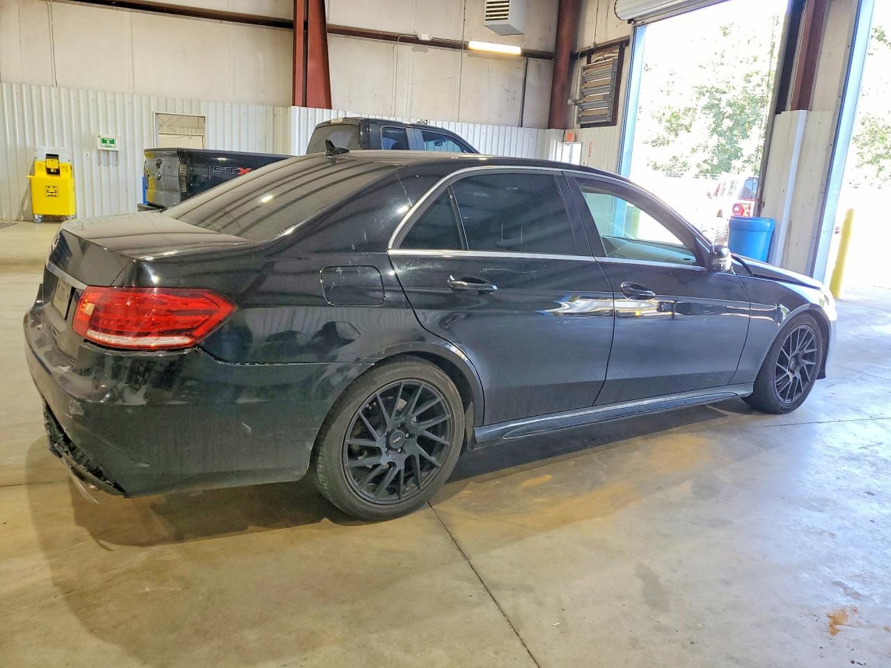 2014 Mercedes-Benz E 350 - Image 3