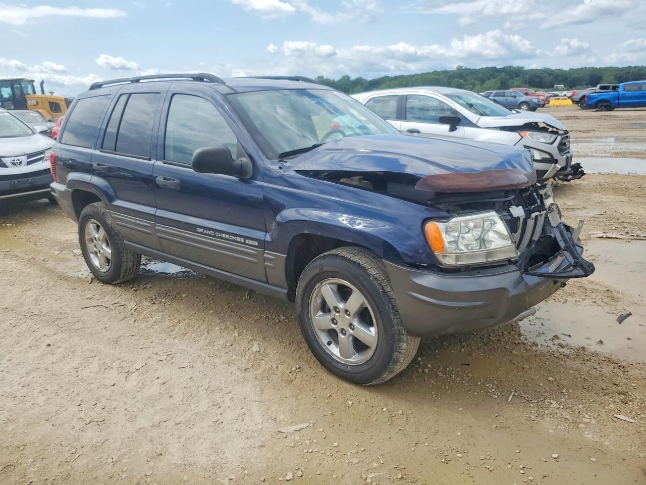 2004 Jeep Grand Cherokee Laredo - Image 4