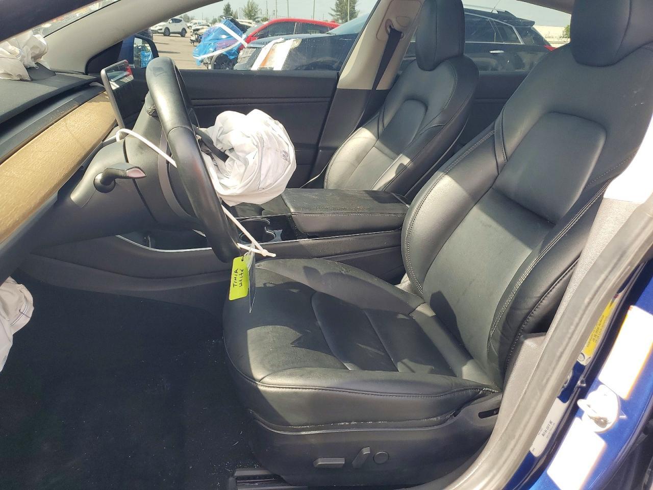 2019 Tesla Model 3 - Image 7