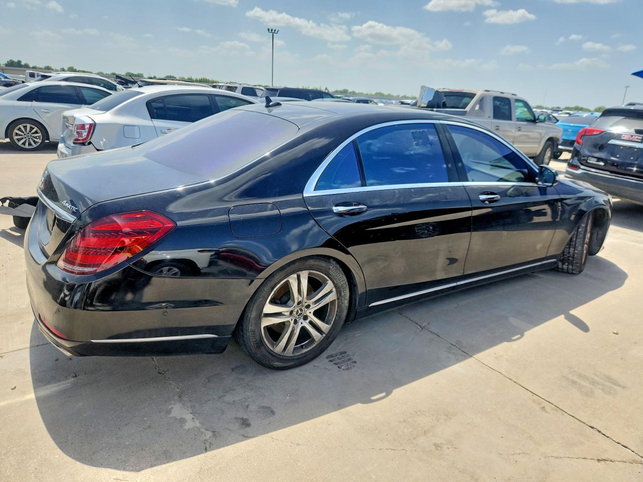2019 Mercedes-Benz S 560 4Matic - Фото 3
