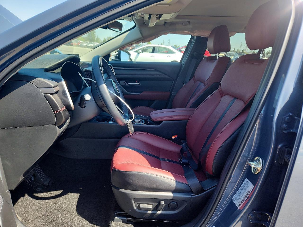 2026 Mazda Cx-50 Premium - Image 7