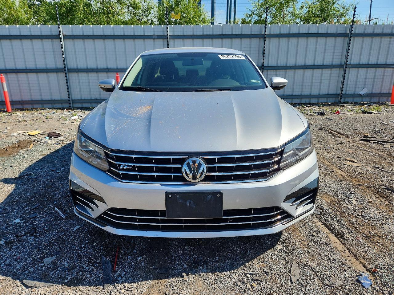 2018 Volkswagen Passat S - Image 5