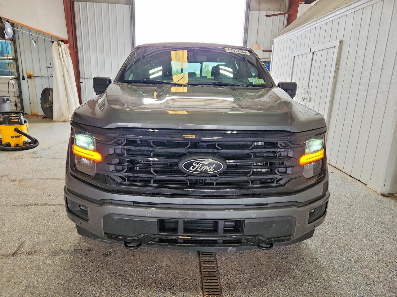 2025 Ford F150 Xlt - Image 5