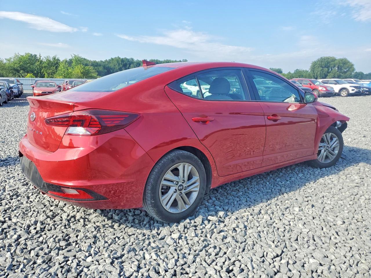2020 Hyundai Elantra Sel - Фото 3