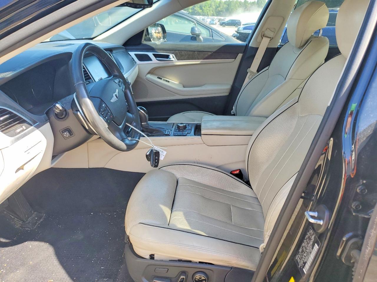 2015 Hyundai Genesis 5.0L - Image 7