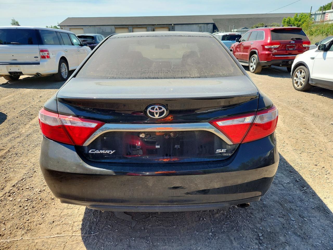 2015 Toyota Camry Se - Фото 6
