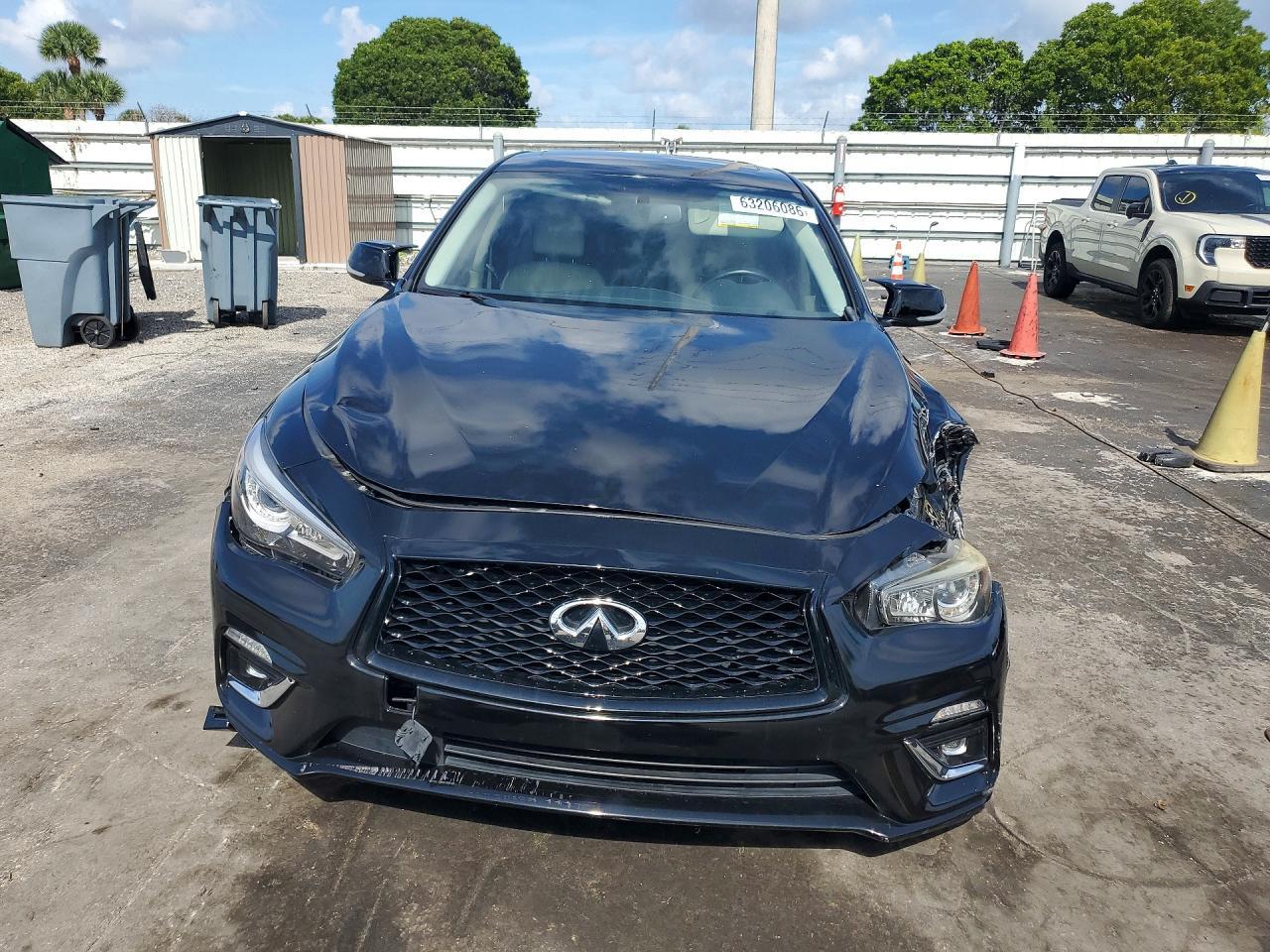 2019 Infiniti Q50 3.0T Luxe - Фото 5