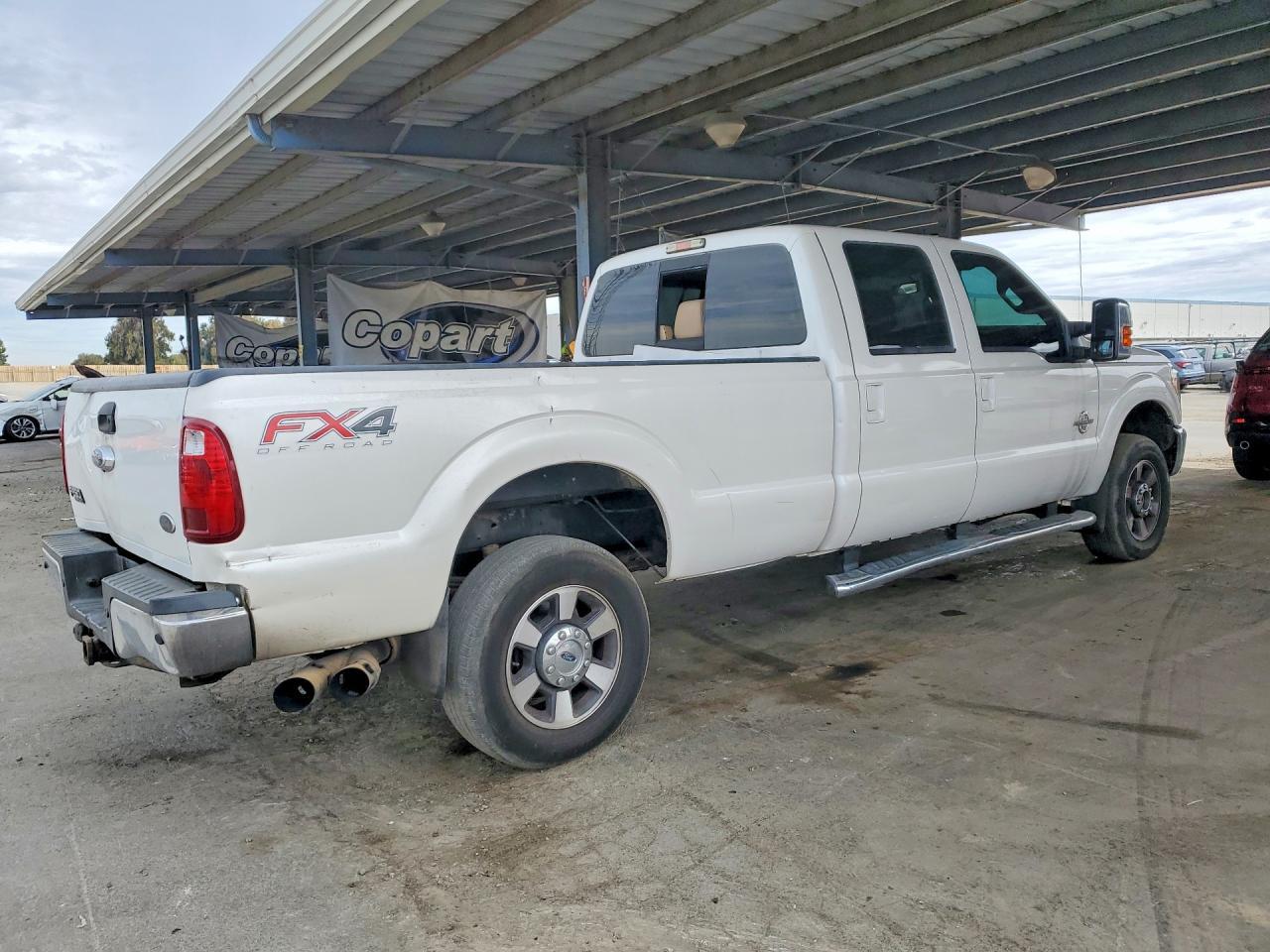2015 Ford F250 Super Duty - Фото 3