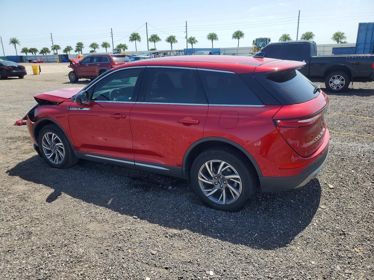 2023 Lincoln Corsair - Фото 2