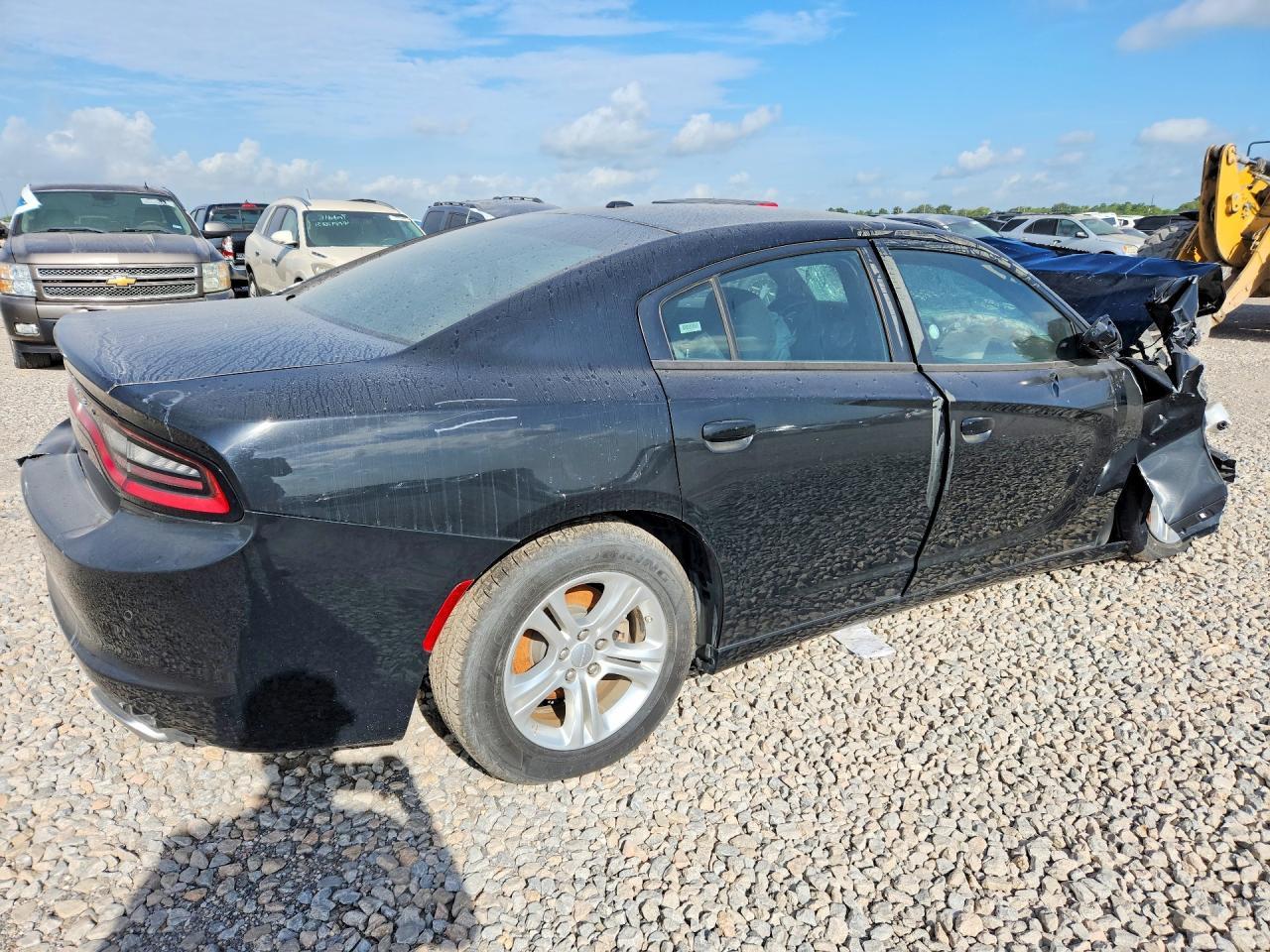 2022 Dodge Charger Sxt - Фото 3