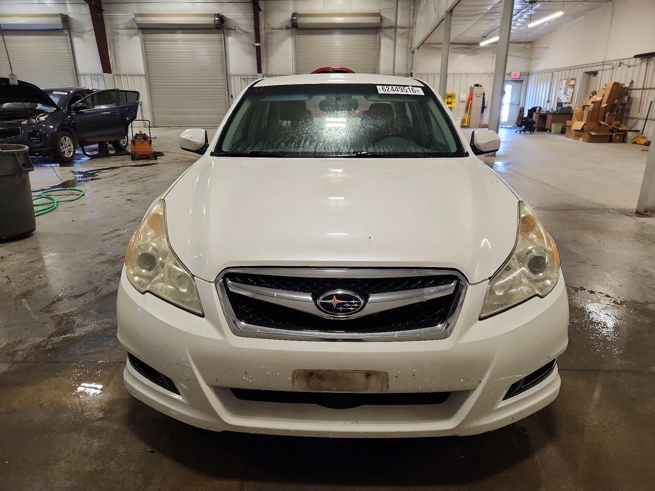 2011 Subaru Legacy 2.5I Premium - Фото 5