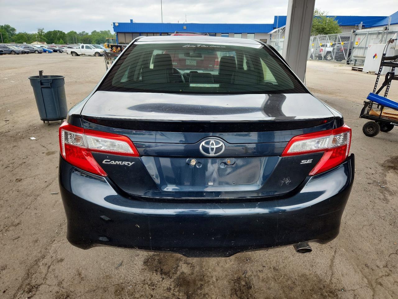 2012 Toyota Camry Se - Image 6
