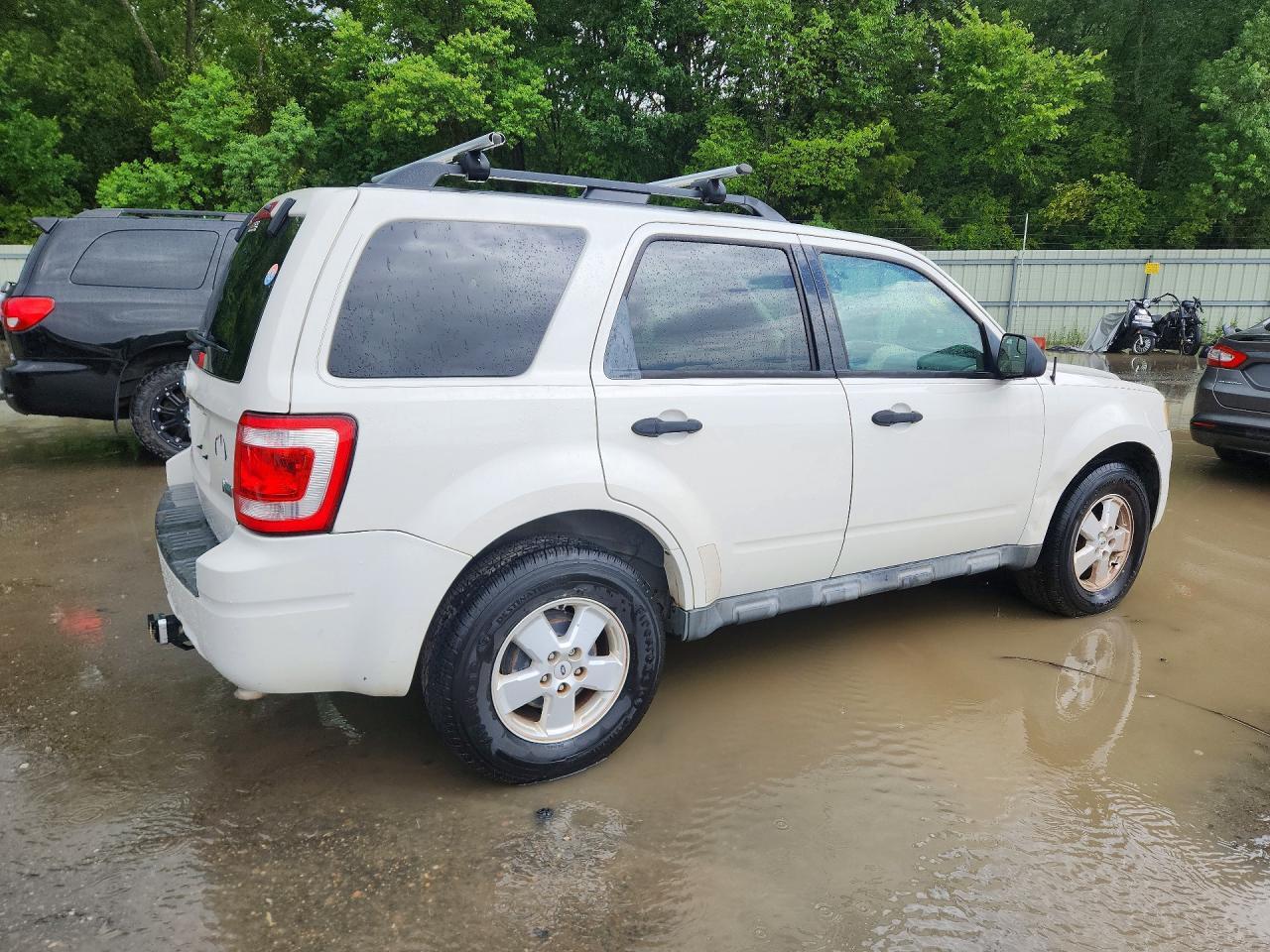 2011 Ford Escape Xlt - Фото 3