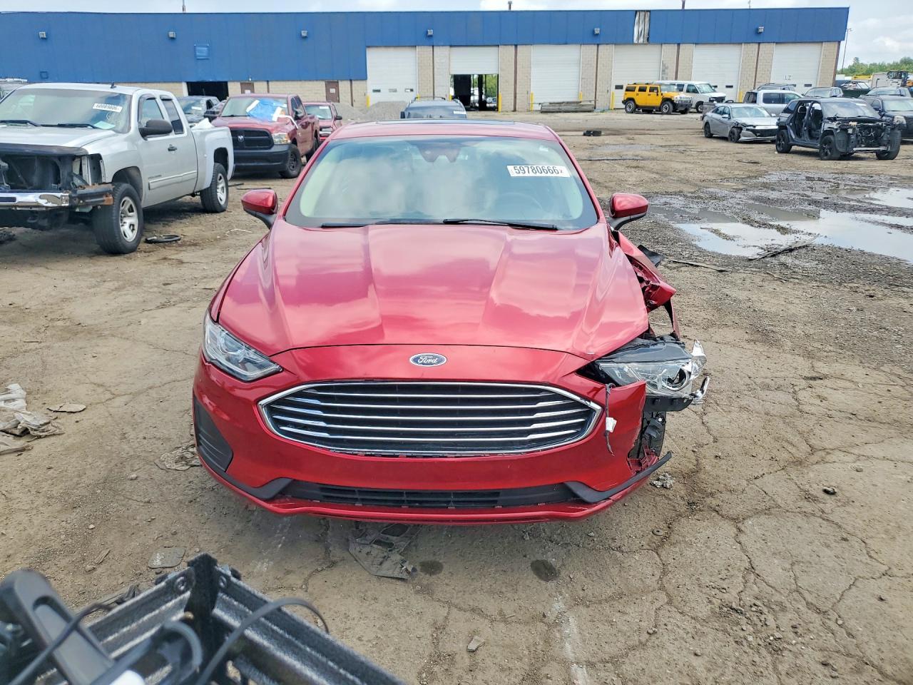 2020 Ford Fusion Se - Фото 5