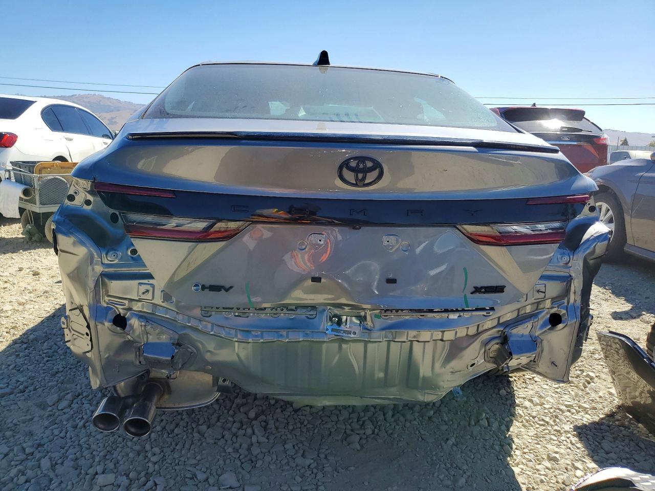 2026 Toyota Camry Xse - Image 6