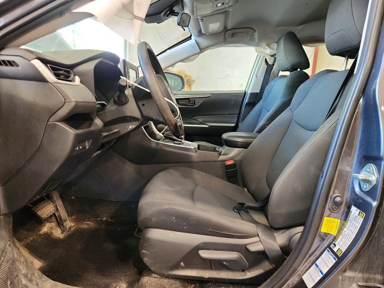 2020 Toyota Rav4 Le - Image 7
