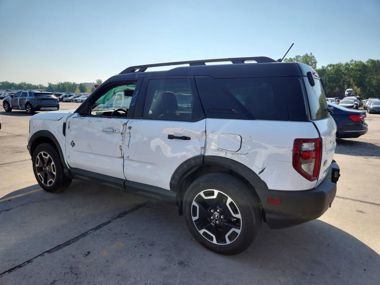 2024 Ford Bronco Sport Outer Banks - Фото 2