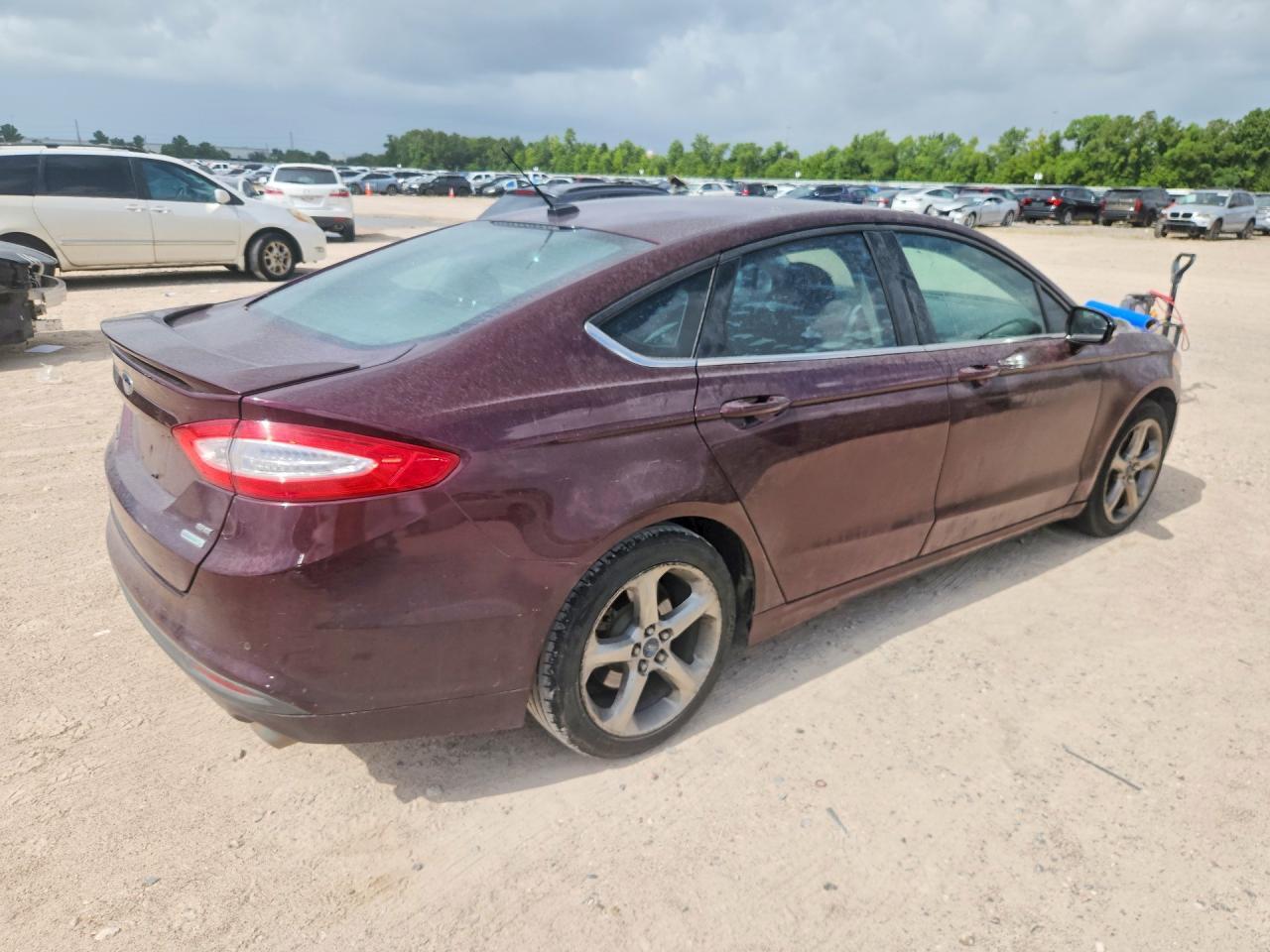 2013 Toyota Fusion Se - Фото 3