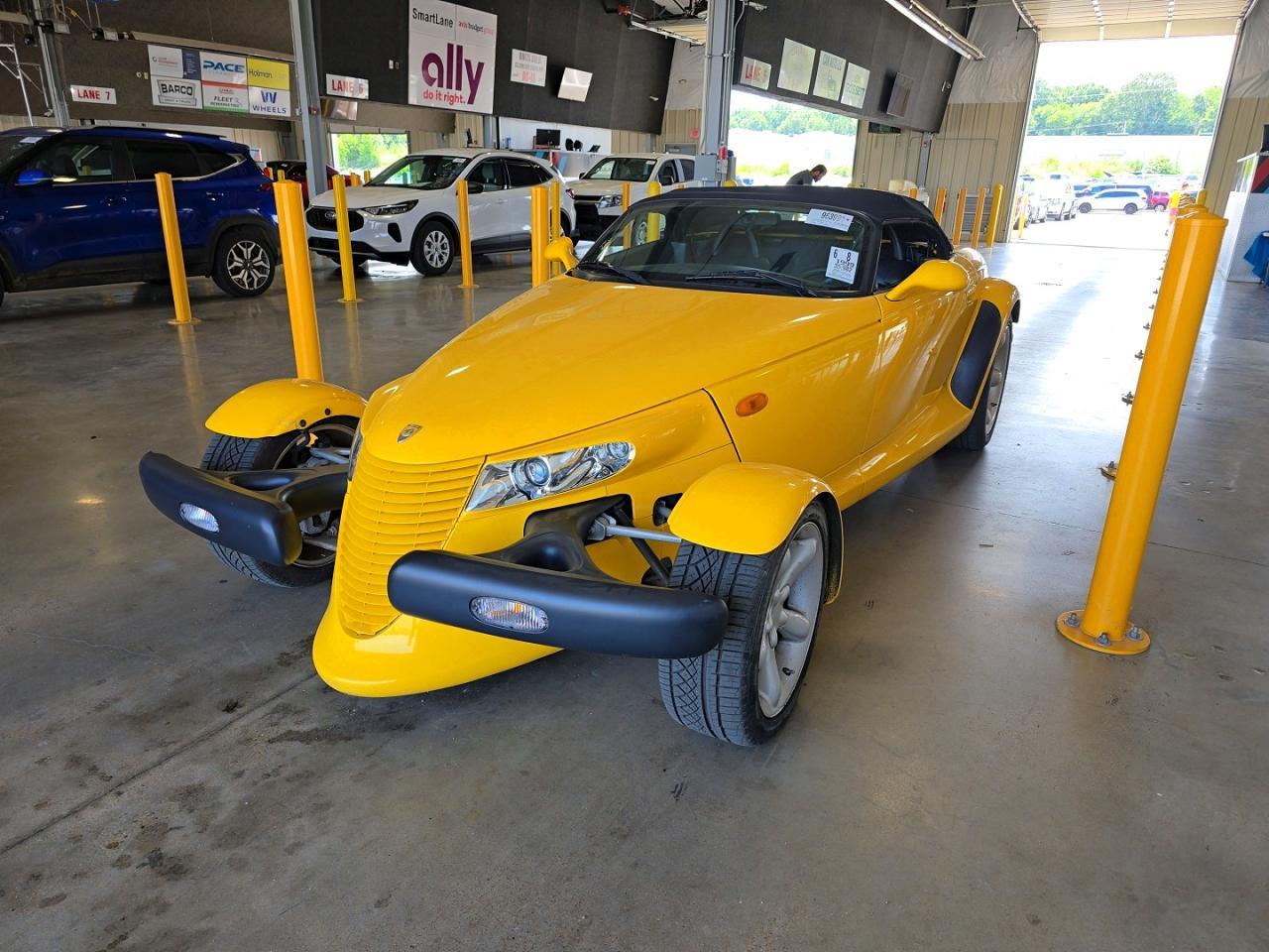 1999 Plymouth Prowler - Фото 2