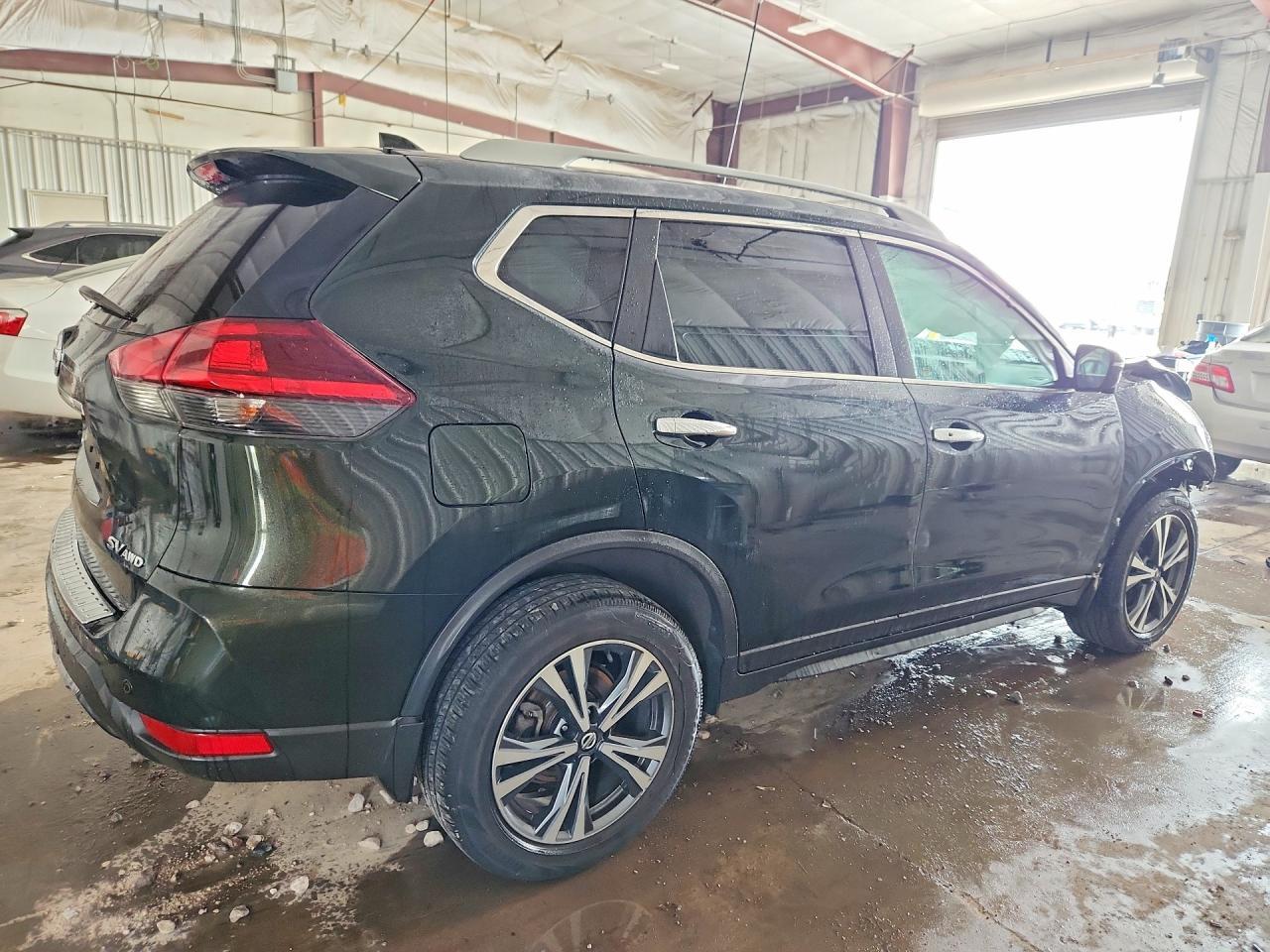 2019 Nissan Rogue Sv - Image 3