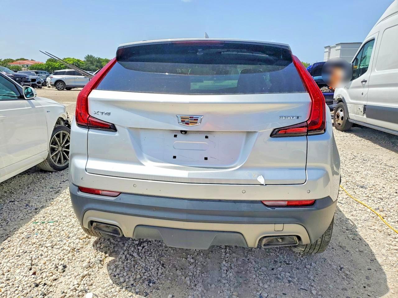 2020 Cadillac Xt4 Premium Luxury - Image 6