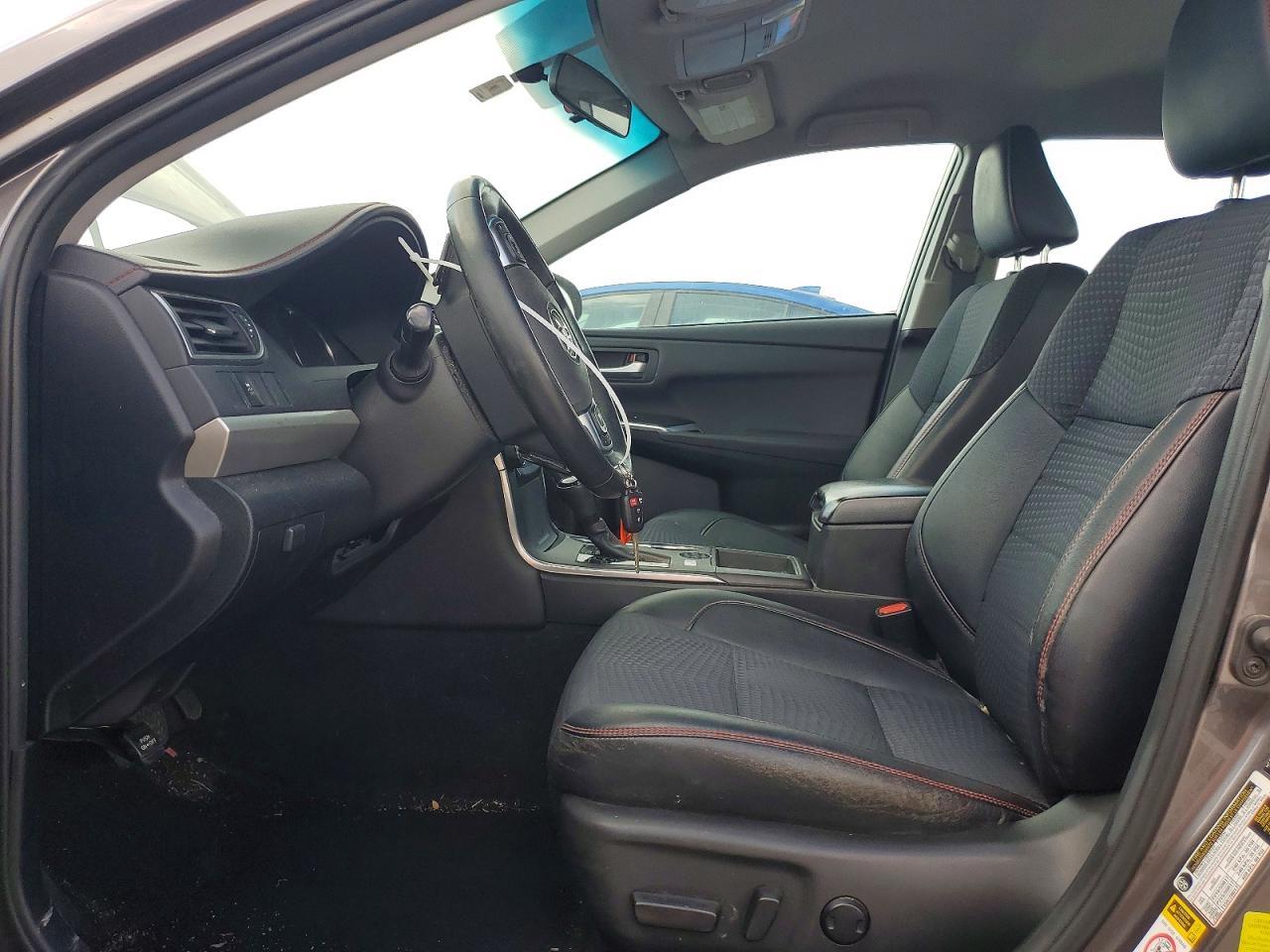 2015 Toyota Camry Se - Image 7
