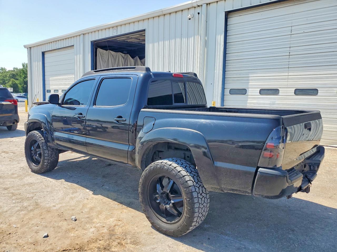 2011 Toyota Tacoma Double Cab Prerunner - Фото 2