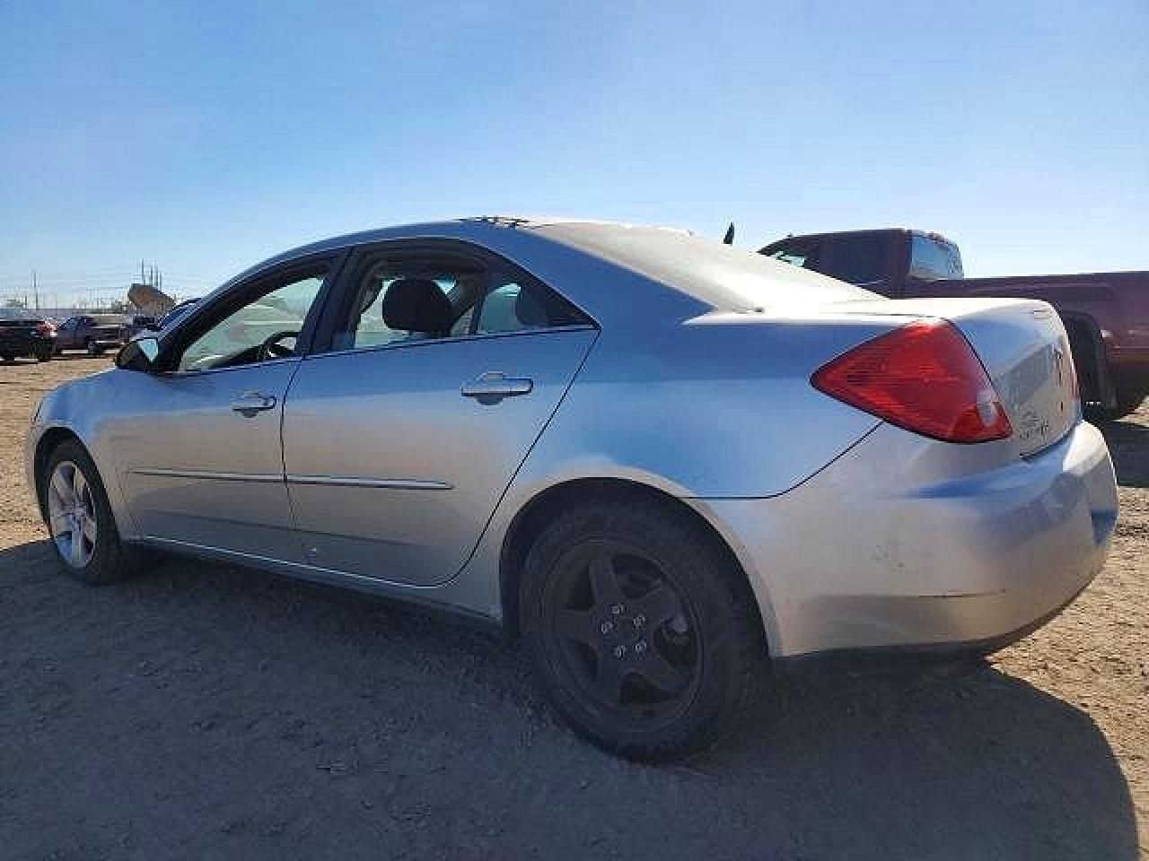 2008 Pontiac G6 - Image 2