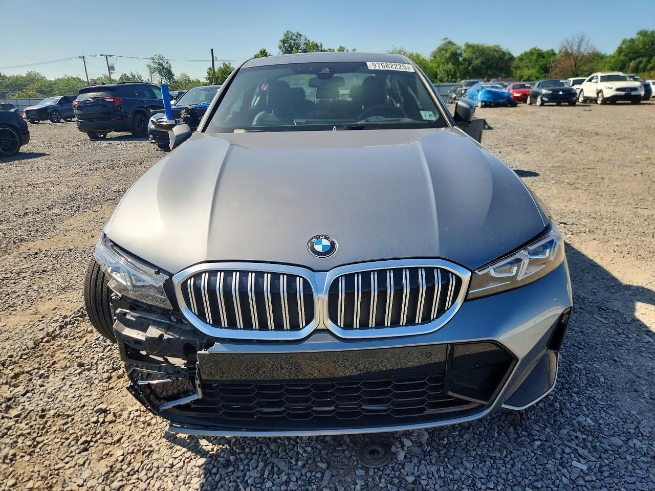 2023 BMW 330Xi - Фото 5