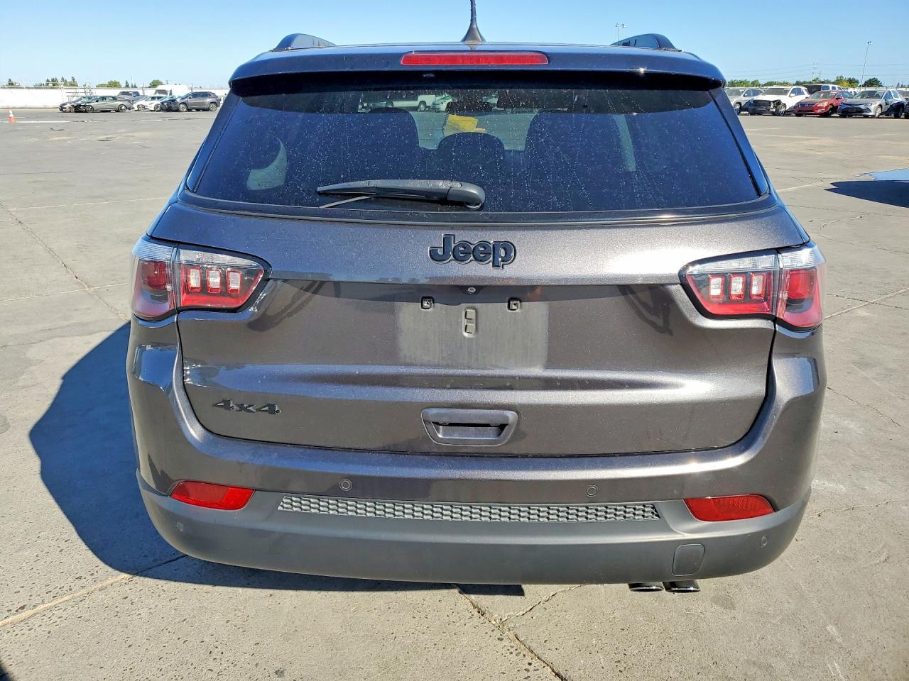 2019 Jeep Compass Latitude - Image 6