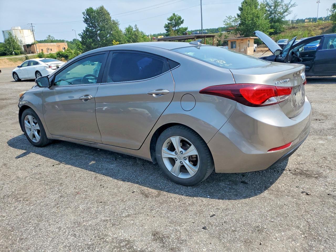 2016 Hyundai Elantra Value Edition - Image 2
