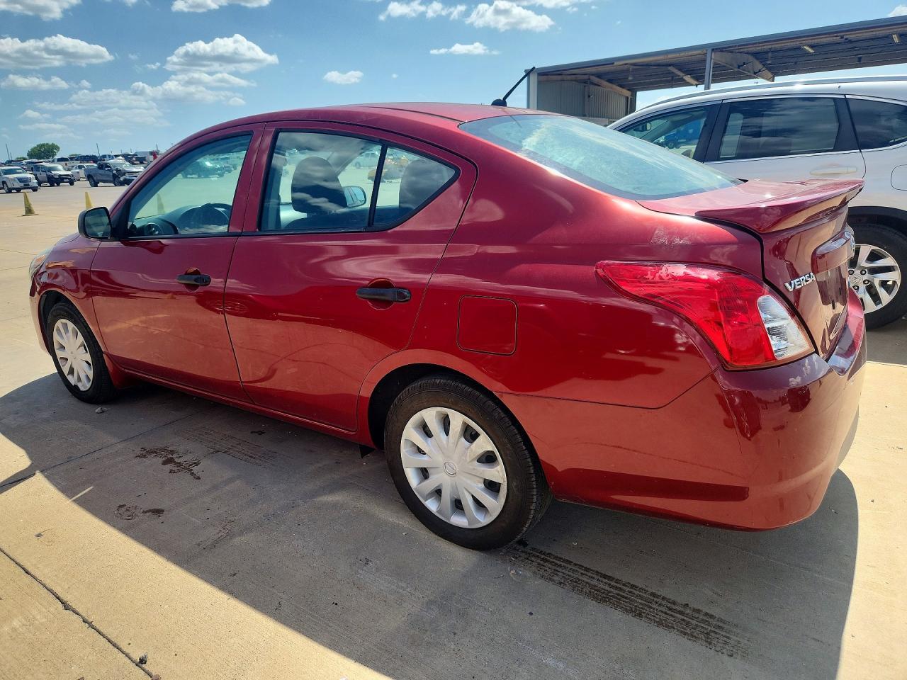 2015 Nissan Versa 1.6 S Plus - Фото 2