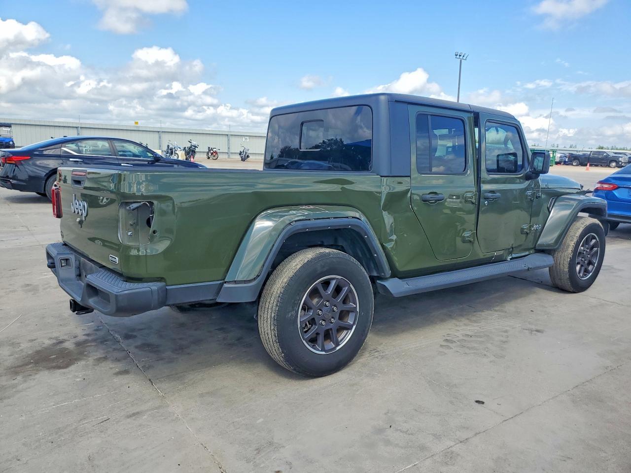 2021 Jeep Gladiator Overland - Фото 3