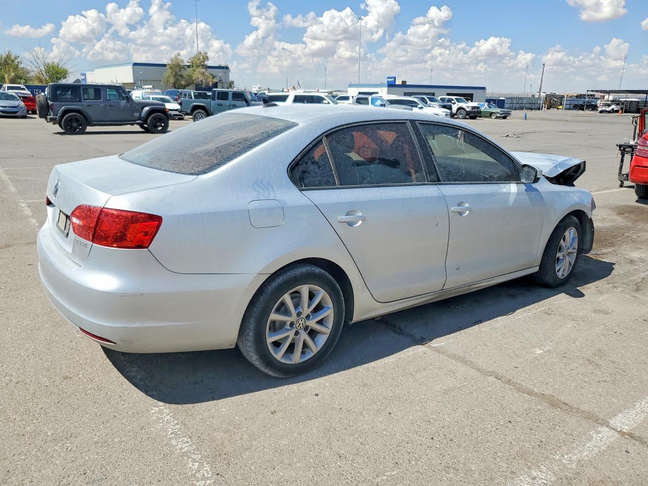 2012 Volkswagen Jetta Se - Фото 3
