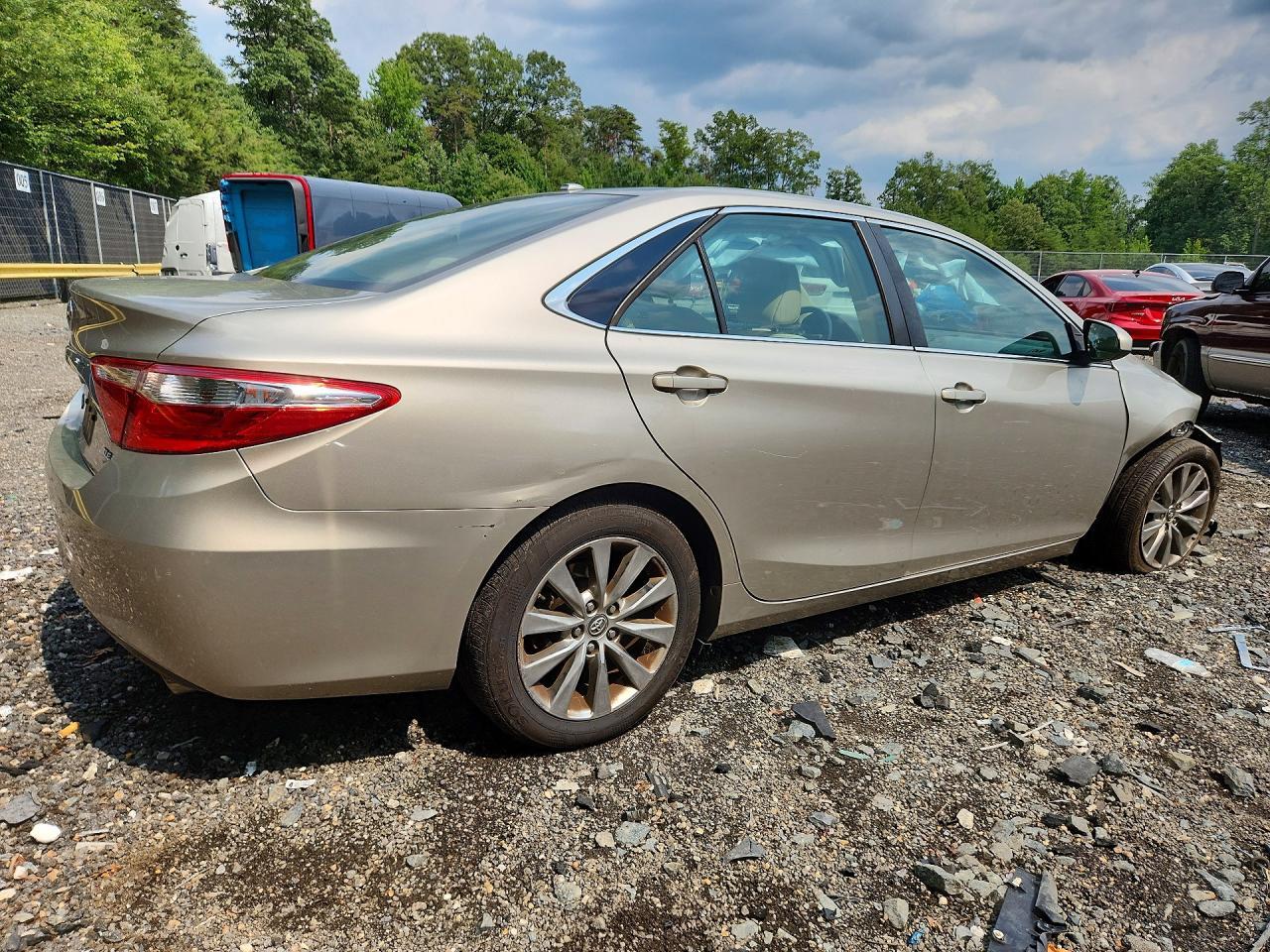 2017 Toyota Camry Xle - Фото 3
