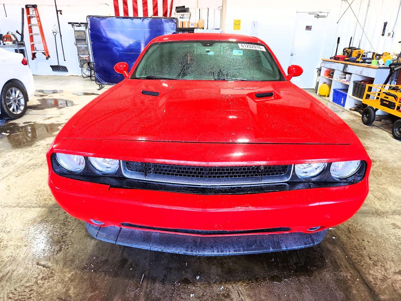 2014 Dodge Challenger Sxt - Image 5