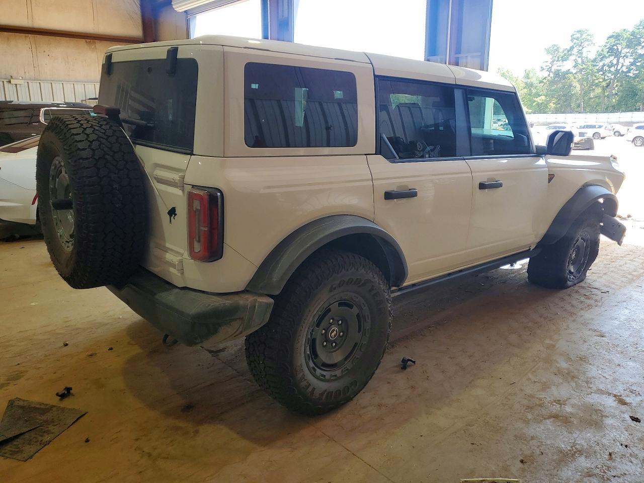 2025 Ford Bronco Badlands - Фото 3